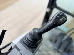 Caterpillar-320E L-2015-210734