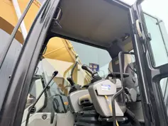 Caterpillar-320E L-2015-210734