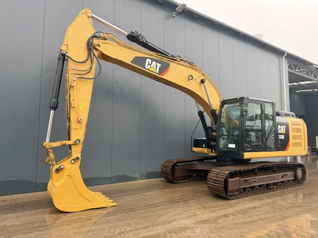 Caterpillar-320E L-2015-210734