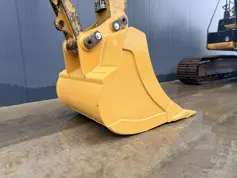Caterpillar-320E L-2015-210734