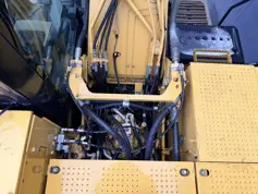 Caterpillar-320E L-2015-210734