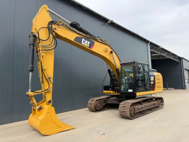 Caterpillar-320E L-2015-212002