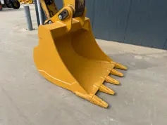 Caterpillar-320E L-2015-212002
