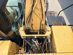 Caterpillar-320E L-2015-212477