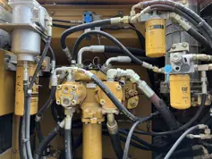 Caterpillar-322C L-2005-209478