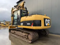Caterpillar-323D L-2010-209963