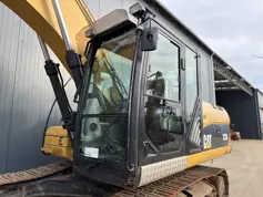 Caterpillar-323D L-2011-211219