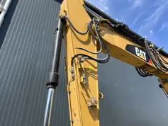 Caterpillar-323D LN VA-2010-206747