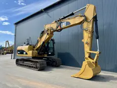 Caterpillar-323D LN VA-2010-206747