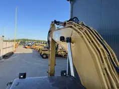 Caterpillar-323E L-2013-207424
