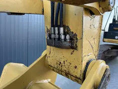 Caterpillar-323E L-2013-207424