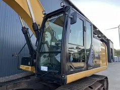 Caterpillar-323E L-2013-207424