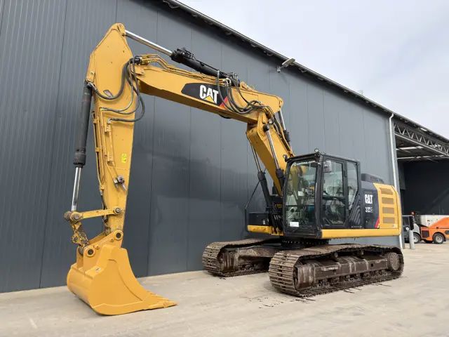 Caterpillar-323EL VA-2012-211931