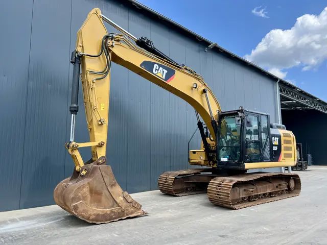 Caterpillar-323F L-2017-208258