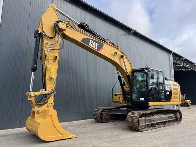Caterpillar-323F L-2018-209468