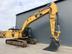Caterpillar-330F LN-2016-214702
