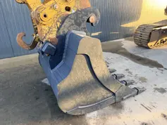 Caterpillar-330F LN-2016-214702