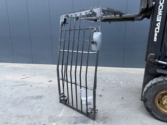 Caterpillar-313E / M315F / 320F / 323E / 325F / 329E / 330F / 336E / 349E / 374E / 390F Guard-908127