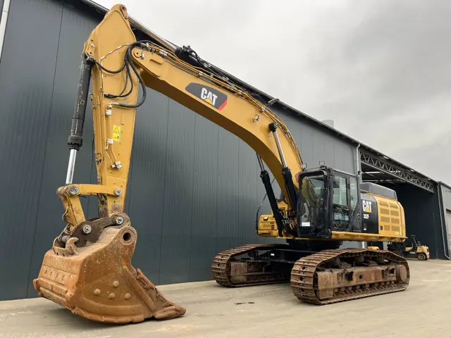 Caterpillar-352F-2020-209246