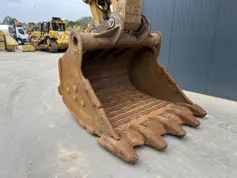 Caterpillar-352F-2020-209246