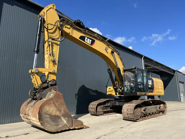 Caterpillar-352F-2015-206511