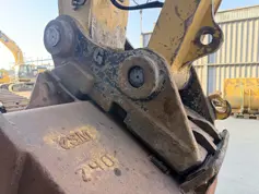 Caterpillar-352F-2016-213052