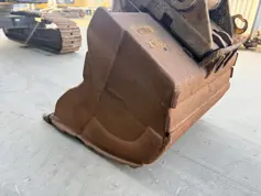 Caterpillar-352F-2016-213052