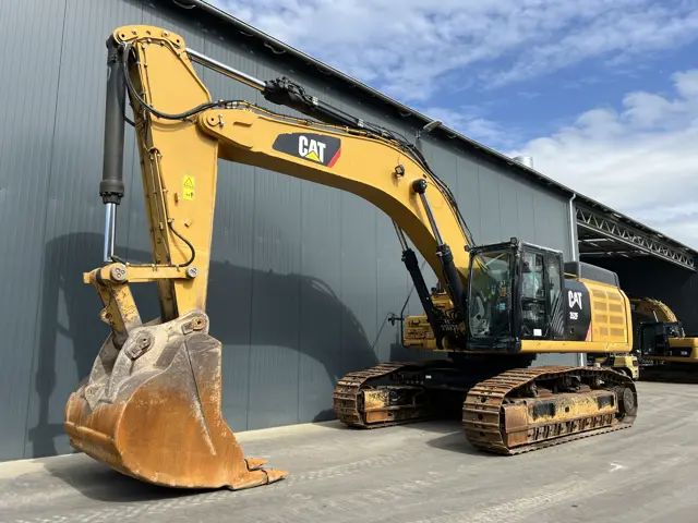 Caterpillar-352F-2017-206241