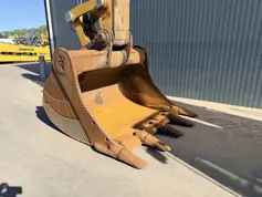 Caterpillar-352F-2017-212531