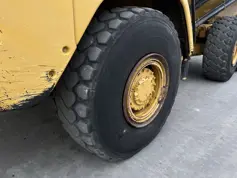 Caterpillar-730-2011-202834