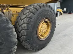 Caterpillar-730-2011-202834