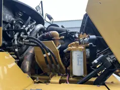 Caterpillar-730-2011-202834