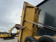 Caterpillar-730-2011-202834