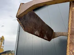 Caterpillar-730-2011-202834