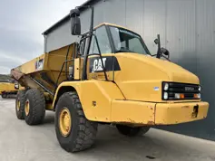 Caterpillar-730-2011-202834