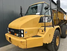 Caterpillar-730-2011-202834