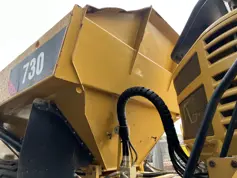 Caterpillar-730-2013-202833