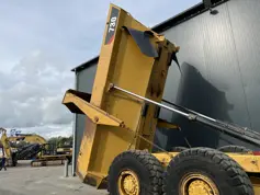 Caterpillar-730-2013-202833
