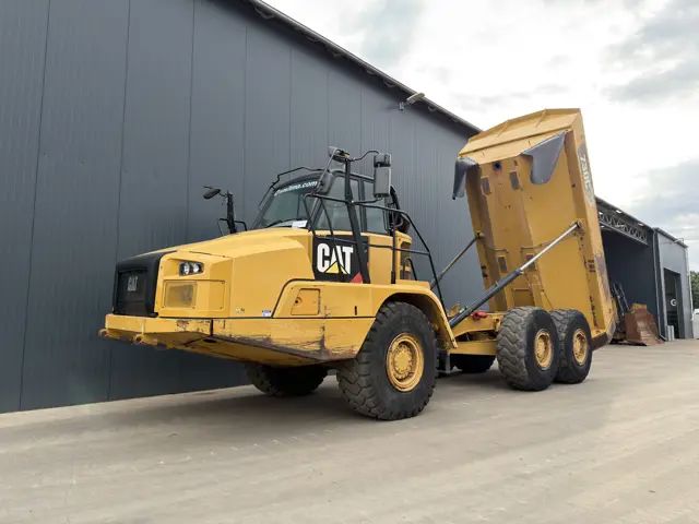 Caterpillar-730C-2014-213232