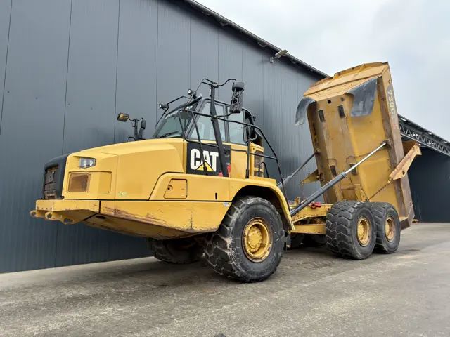Caterpillar-730C2-2016-211876