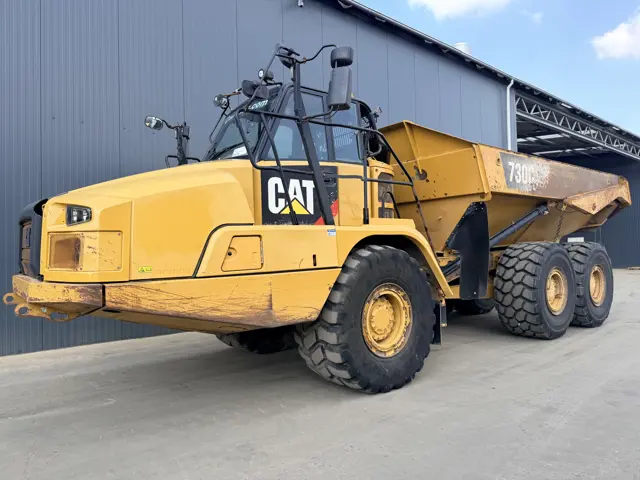 Caterpillar-730C2-2016-211878
