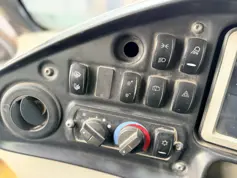 Caterpillar-735B-2013-202785