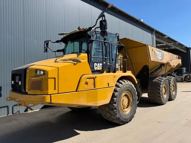 Caterpillar-735 04A-2018-211992