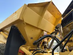 Caterpillar-735-2004-213655