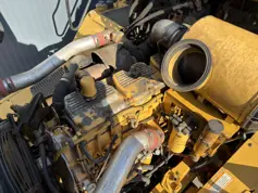 Caterpillar-735-2004-213655