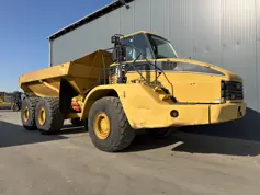 Caterpillar-735-2004-213655