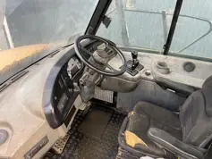 Caterpillar-735-2006-204080