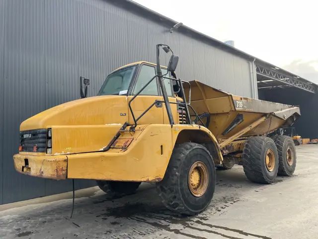 Caterpillar-735-2006-204080