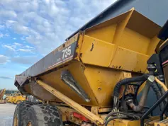 Caterpillar-735-2006-204080