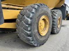 Caterpillar-735B-2013-204149